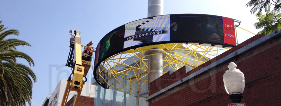 P8 outdoor fixed LED display shining in Los Angeles,USA