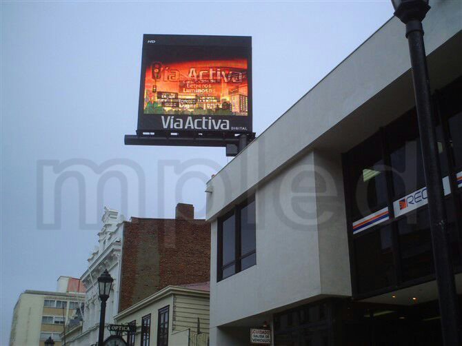 P10 LED display case of outdoor advertising in Santiago,  Ch