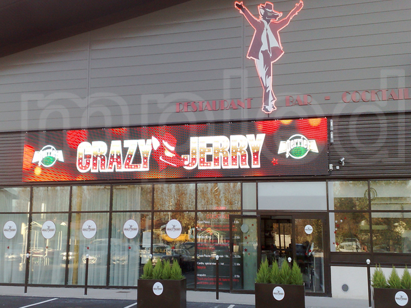 P13.33 LED sign Solutions for the Retail Industry in Mauriti