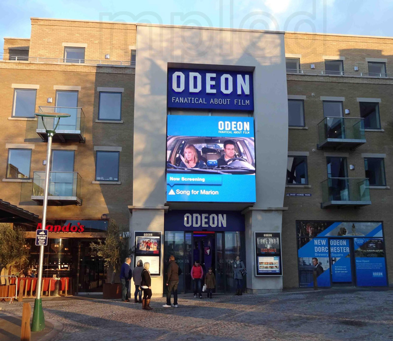 Argentina ODEON cinema P8 DIP 3-IN-1 full color outdoor led