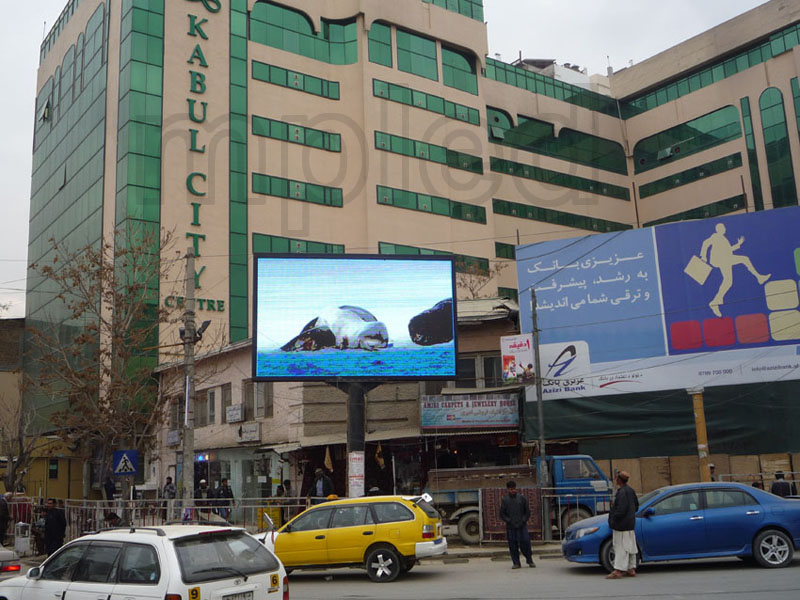 p8 DIP 3-IN1 led panel of Outdoor advertising in Yemen