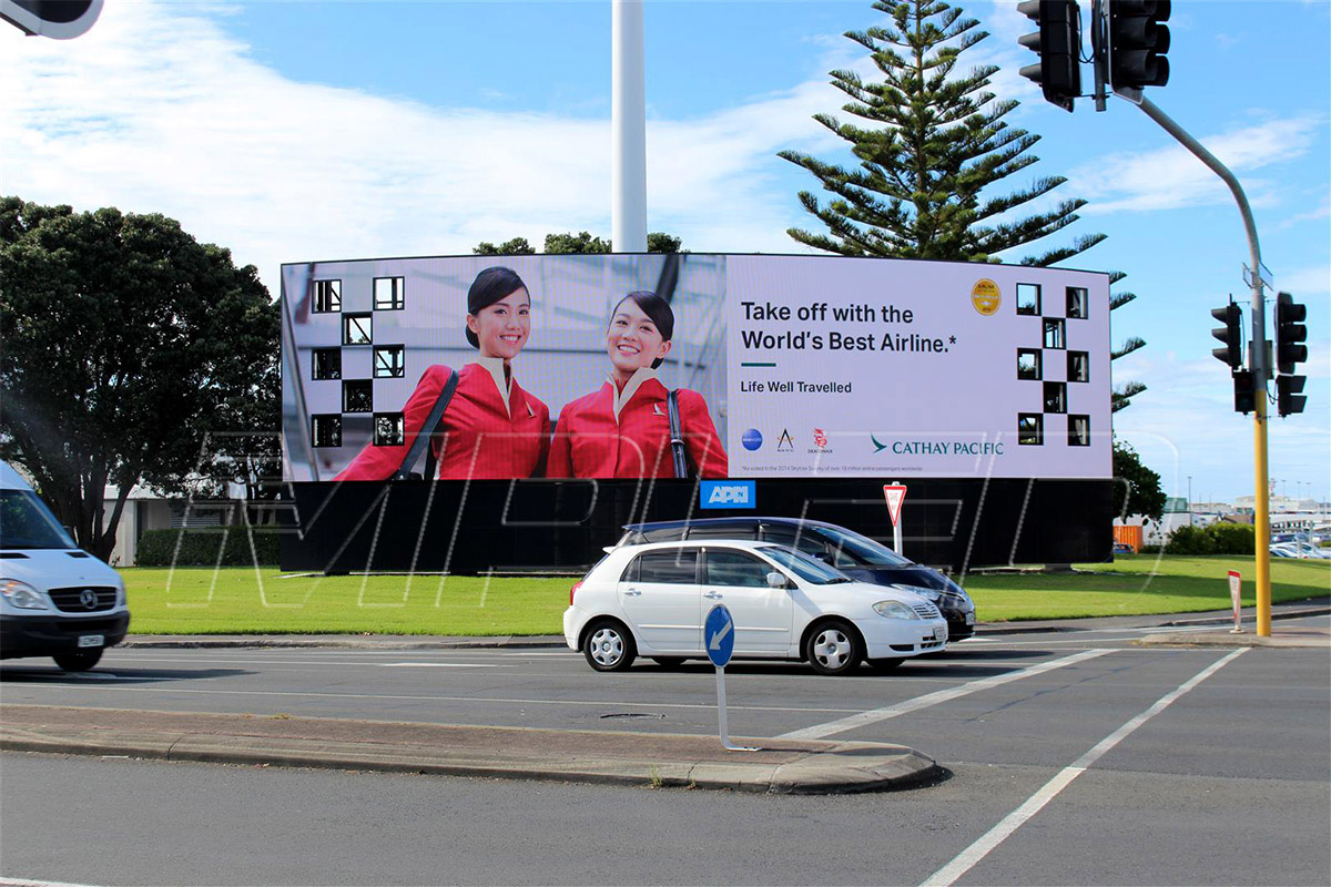 P10 Creative led board display in APN Outdoor Auckland Airpo