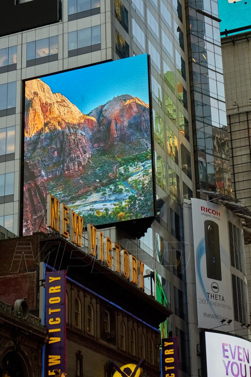 p4 oudtoor led display in Times square